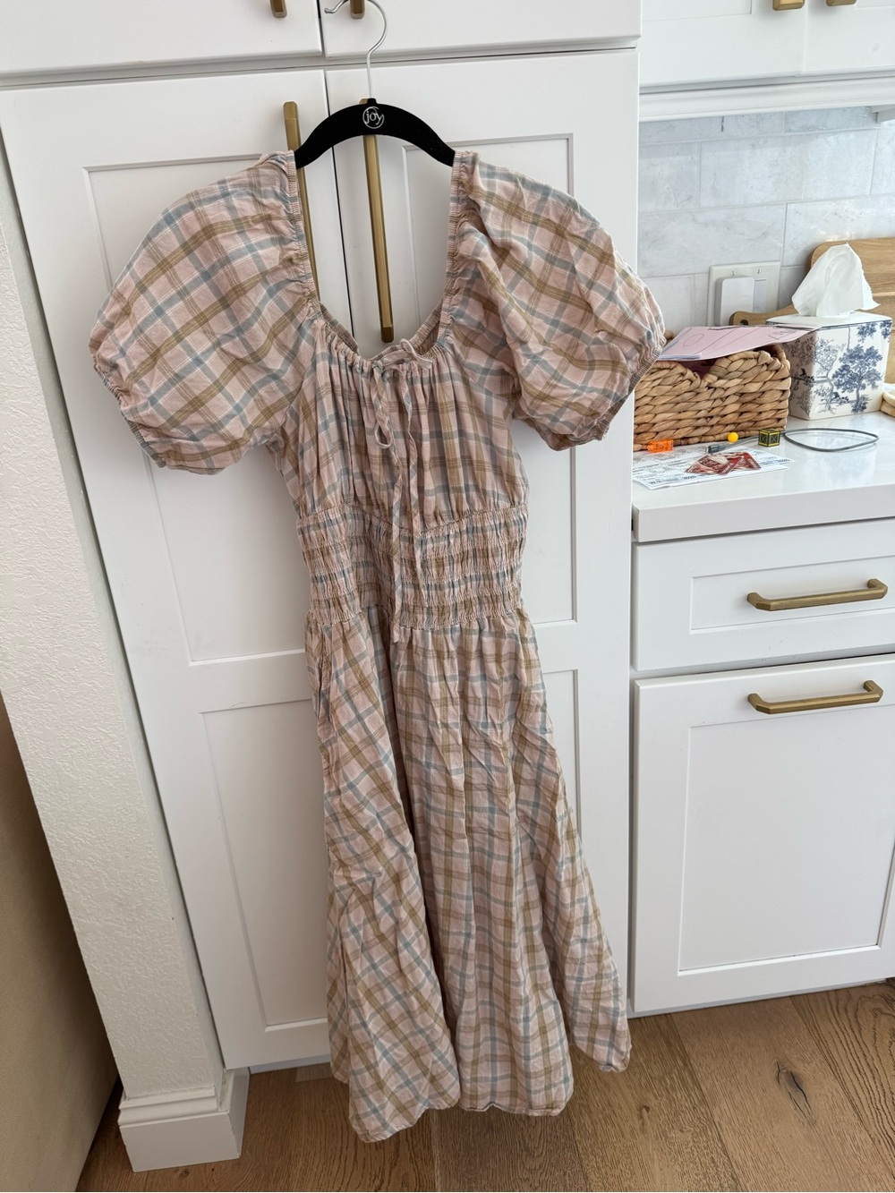 Calista Plaid Puff-Sleeve Midi Dress in Beige and Pink